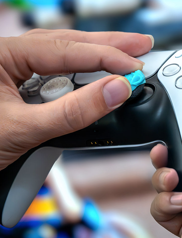 Universal No-Slip Thumb Grips